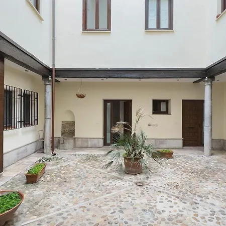 La Casa De La Plata By Ap *